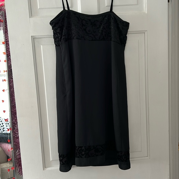 Vintage Y2K Mini Dress - Picture 3 of 5